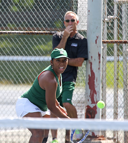Women's Tennis Shuts Out Gryphons for Key Skyline Win