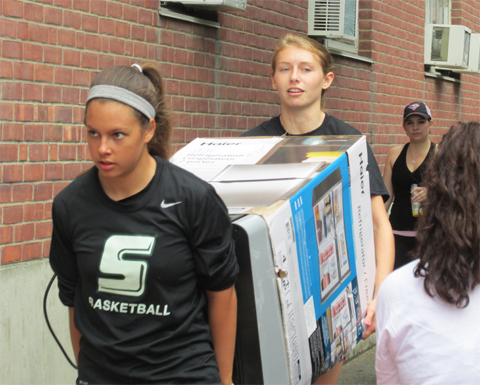 Skyline Conference SAAC to Host Clothing Drive to Assist Victims of Domestic Violence