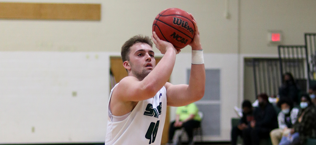 Men's basketball stays perfect at home with 68-65 victory over MSMC