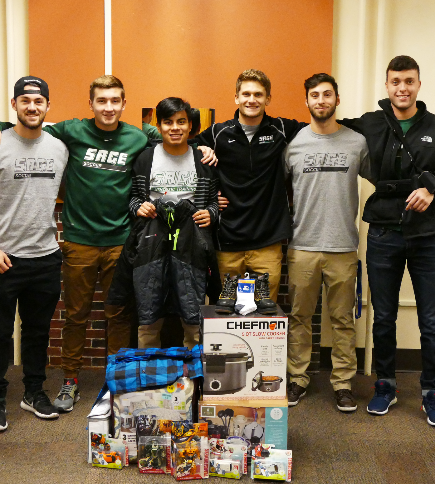 Sage Men’s Soccer Adopts Local Family for the Holidays