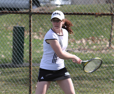 Women's Tennis triumphs on opening day!