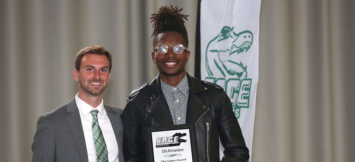Richardson picks up another Gator of the Year award in men's track