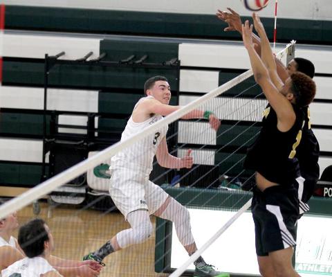 Men's volleyball squad takes two matches in league play, besting Yeshiva and Sarah Lawrence
