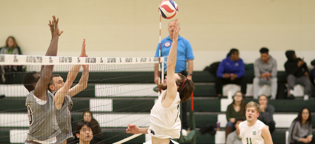 Volleyball drops pair on Saturday
