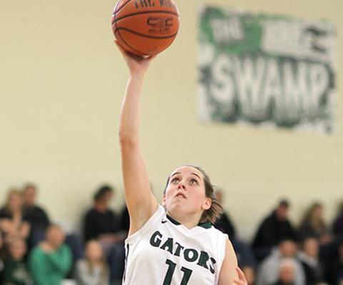 33 Points from Meg Bowman paces Gators to sweep of Old Westbury