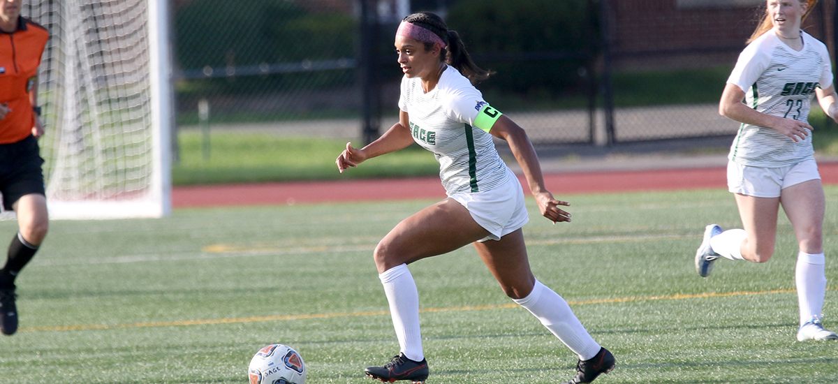 Women's Soccer Explodes for 6 goals as they top Medaille, 6-1