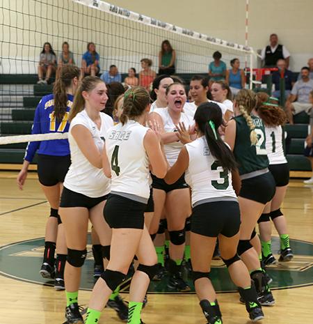 Volleyball takes two league wins as Skyline win streak grows to 24 matches!