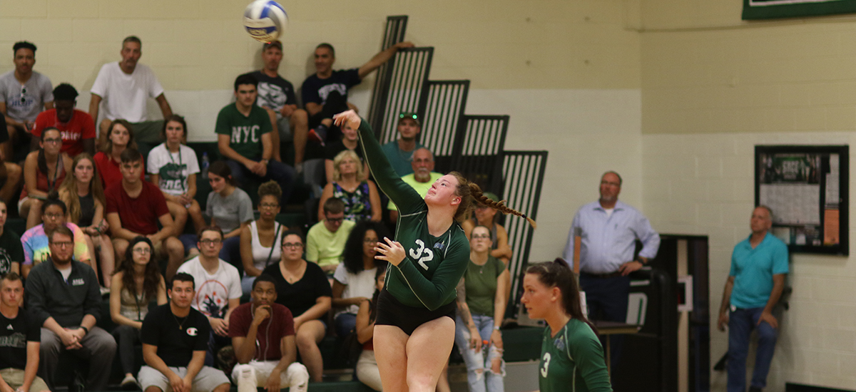 Volleyball squad falls to St. Joseph's (Maine) on Sunday